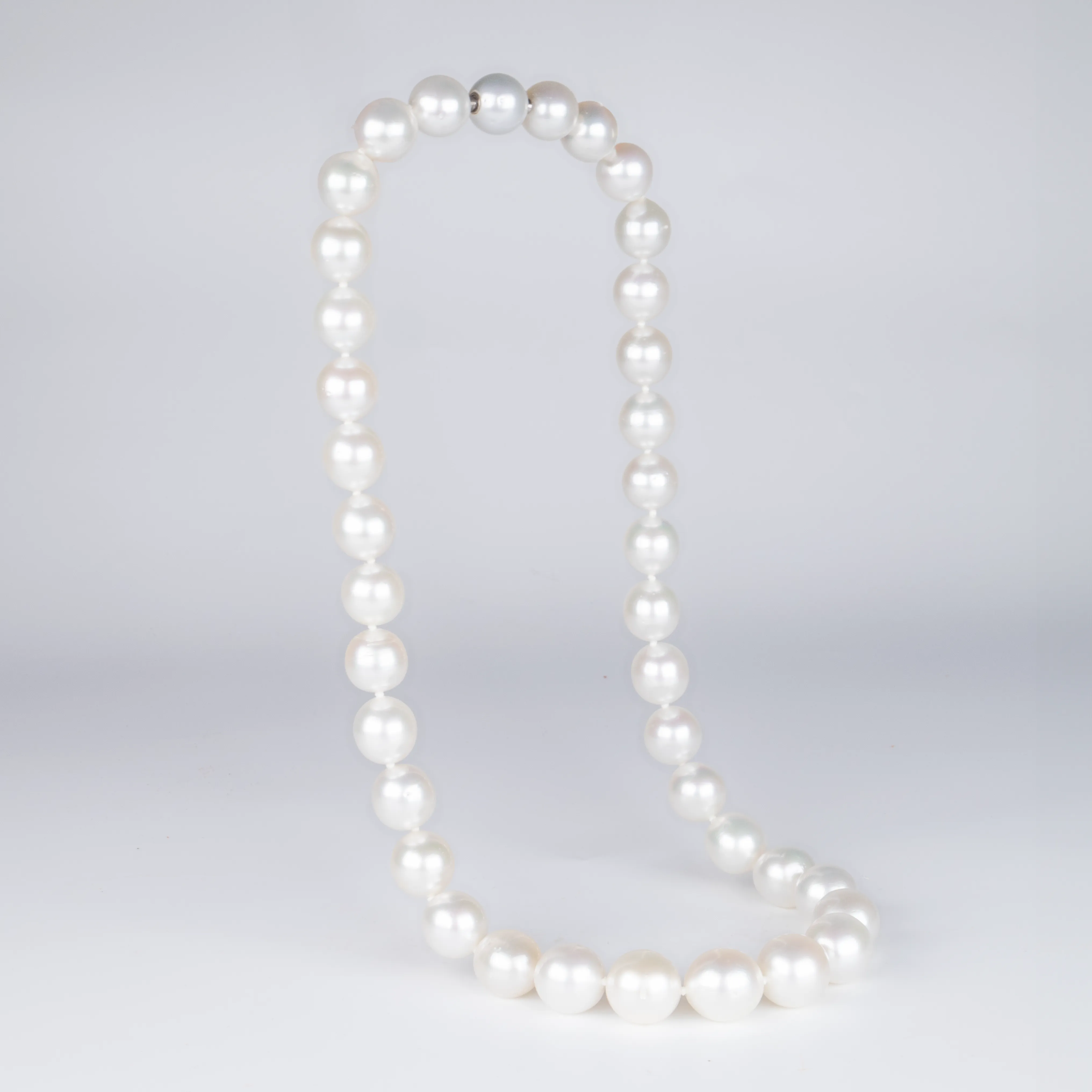 Australian South Sea 45cm Cultured Pearl Strand