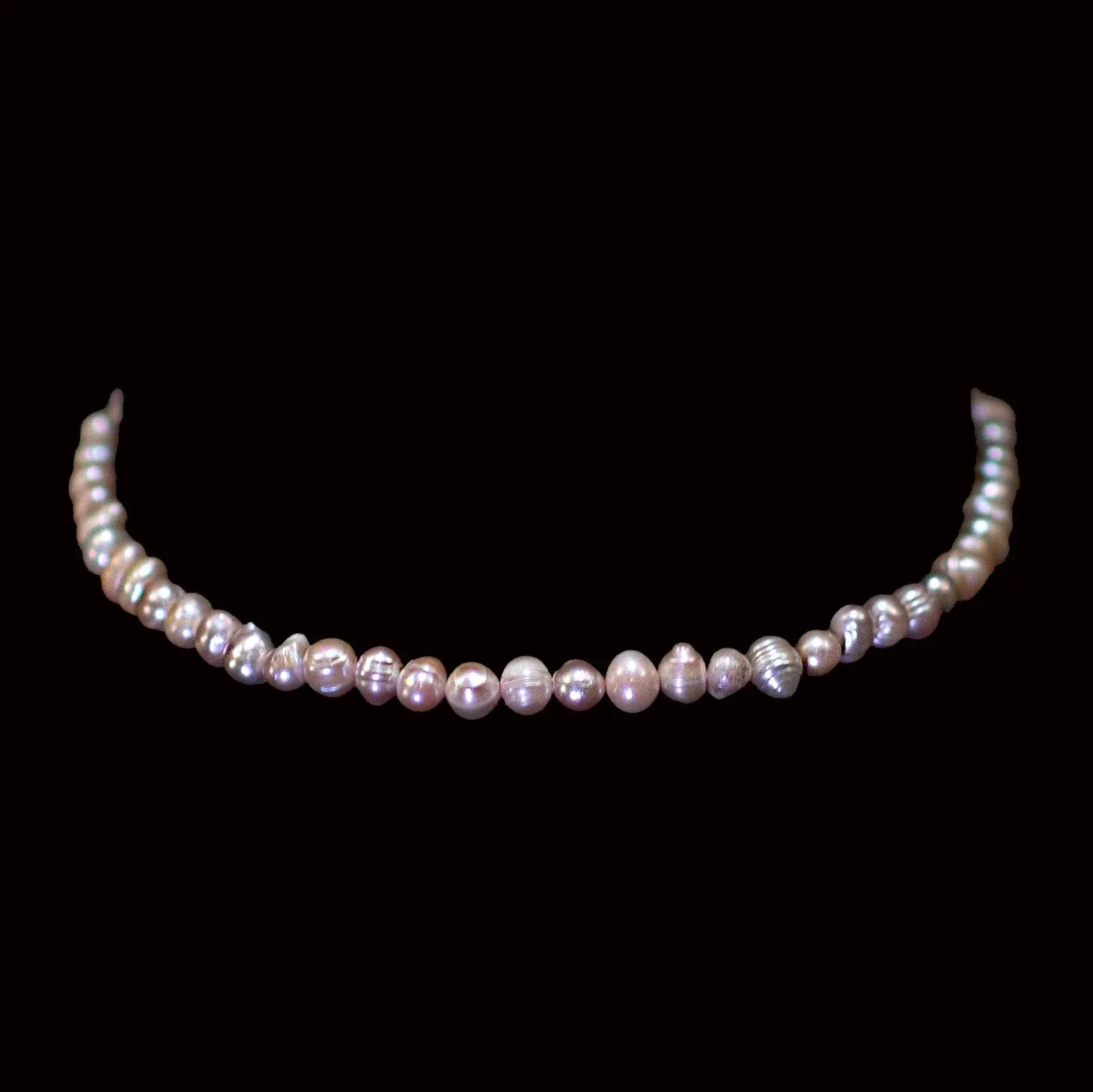 Avrán Natural Freshwater Pearl Choker