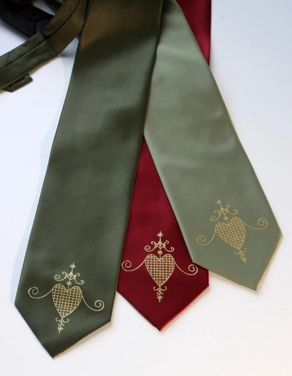 Erzulie Necktie, Vodou Veve Tie