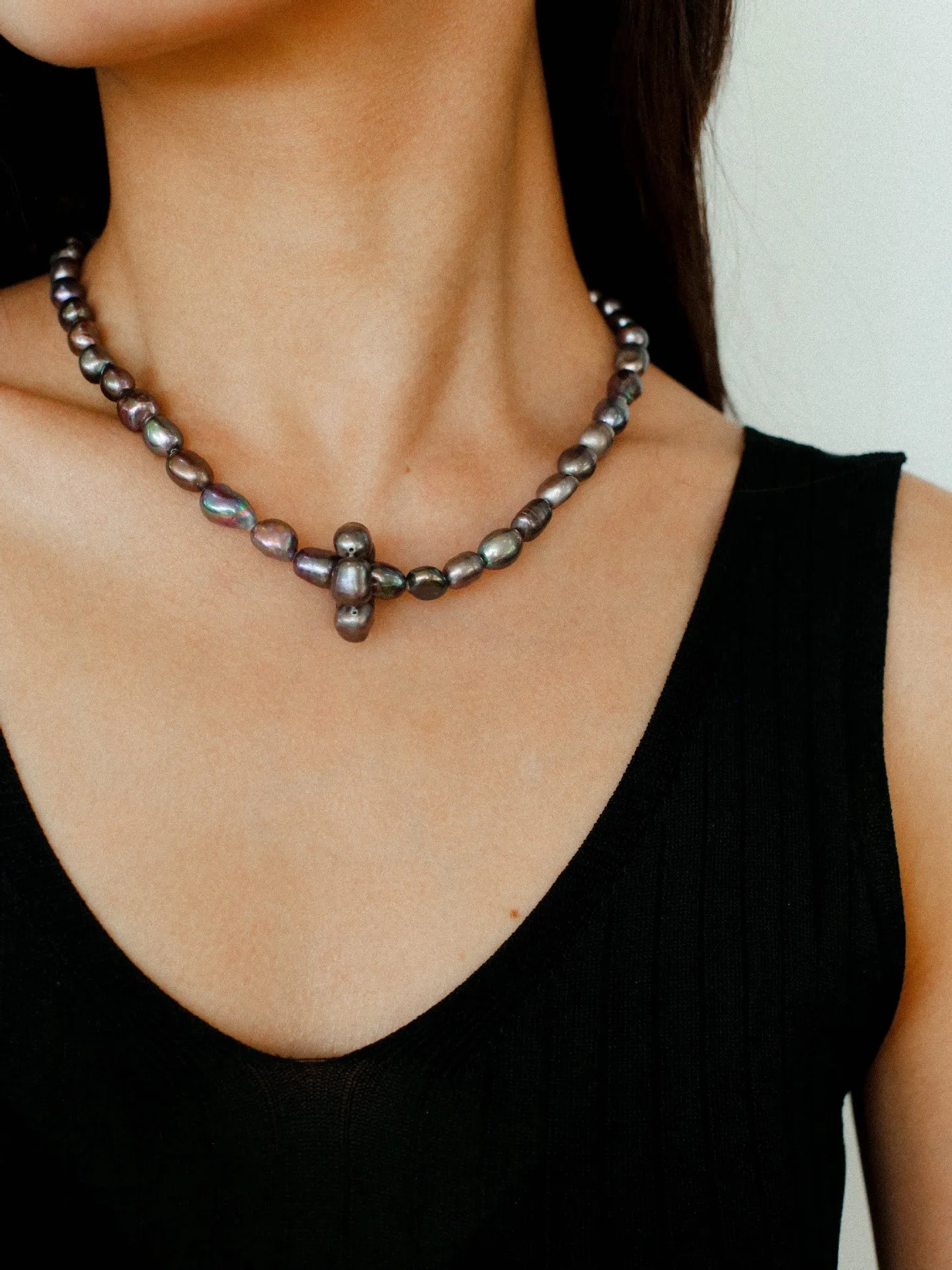 Pearl Loop-Wrapped Grey Necklace